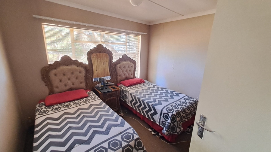 4 Bedroom Property for Sale in Pellissier Free State